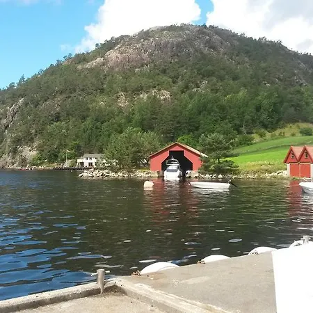 2 - Soerskaarveien *